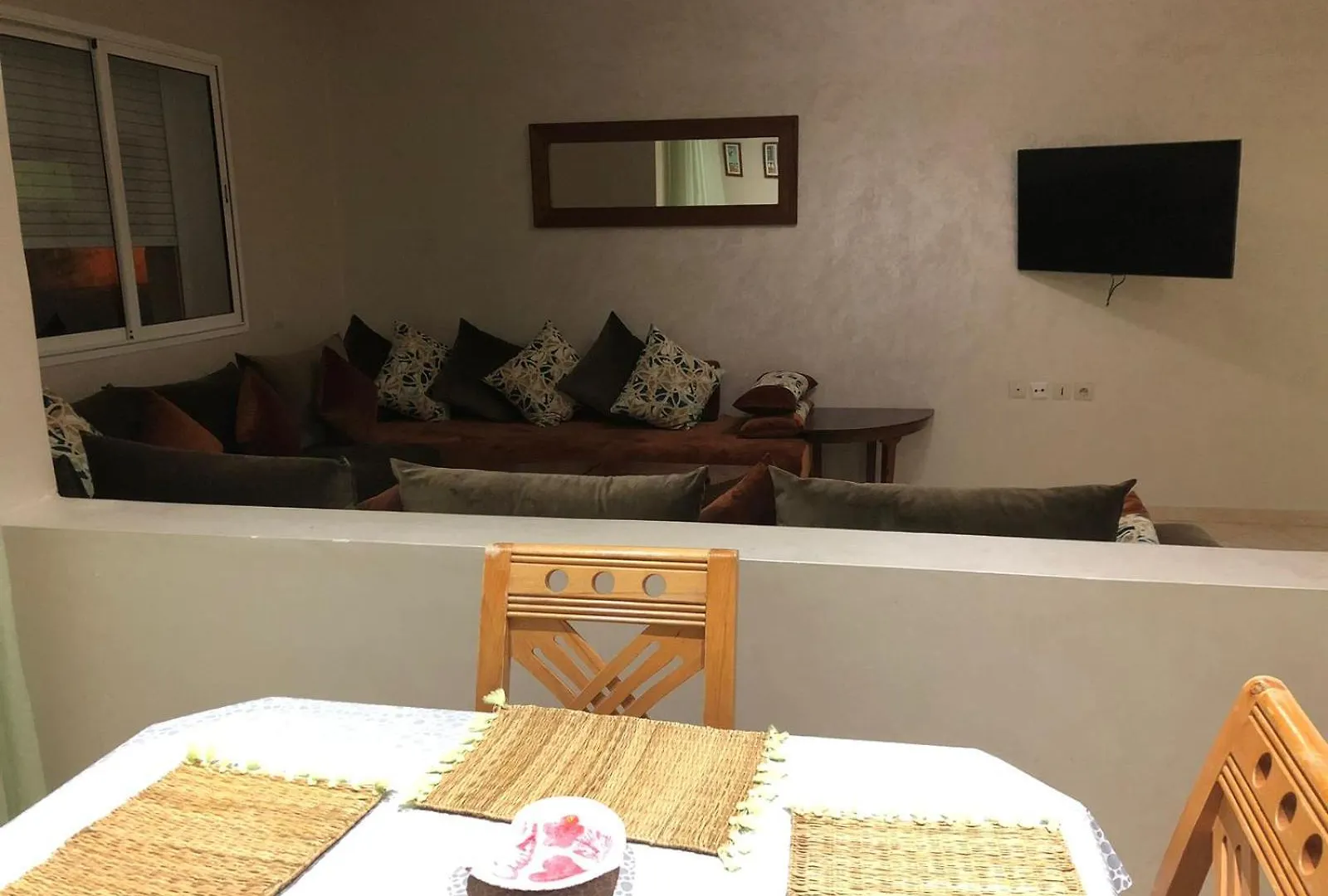 アパート Appartement Vert エッサウィラ